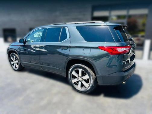 Gray 2020 Chevrolet Traverse LT Leather
