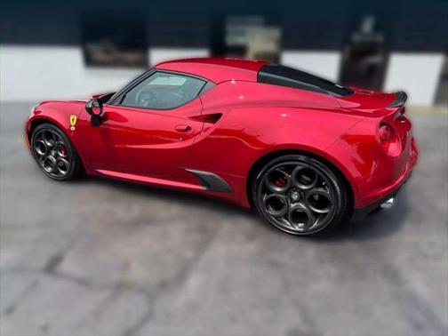 2015 Alfa Romeo 4C Launch Edition