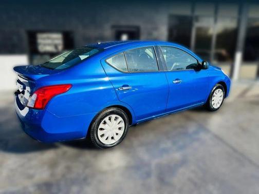 2014 Nissan Versa 1.6 SV