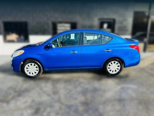 2014 Nissan Versa 1.6 SV