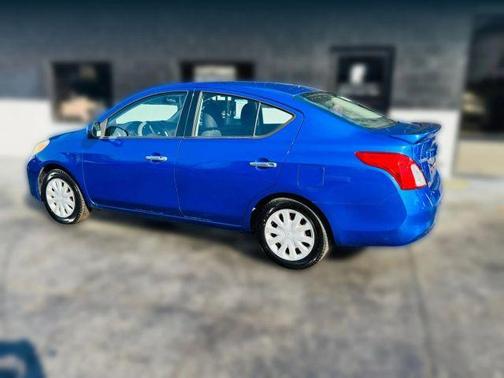 2014 Nissan Versa 1.6 SV