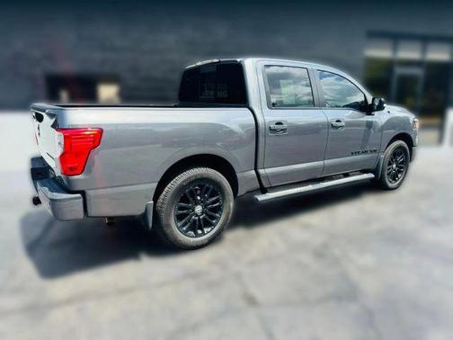 2019 Nissan Titan SV