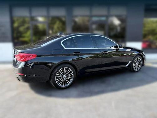 Black 2019 BMW 530 i xDrive
