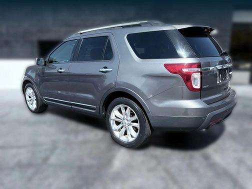 Gray 2012 Ford Explorer XLT