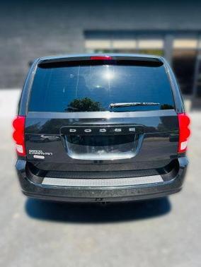 Black 2017 Dodge Grand Caravan SE