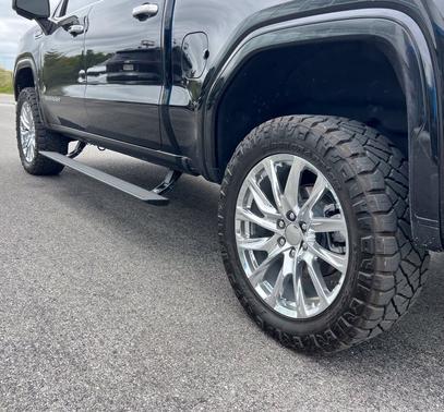 Onyx Black 2026 GMC Sierra 1500 SLT