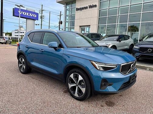 Fjord Blue 2025 Volvo XC40 Plus
