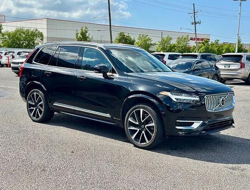 Onyx Black 2023 Volvo XC90 Plus