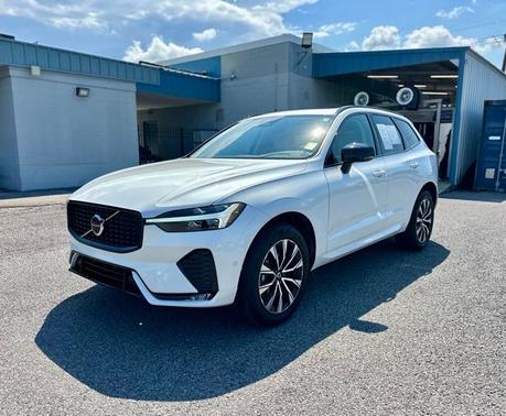 2024 Volvo XC60 B5 Plus Dark