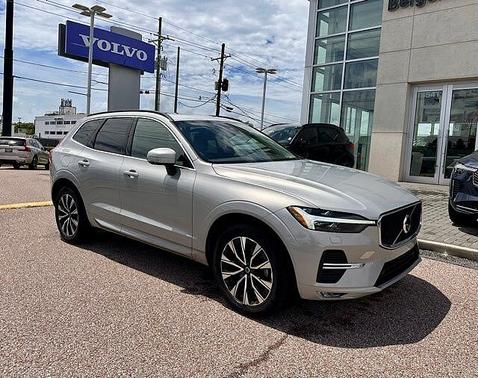 Silver Dawn 2023 Volvo XC60 Core