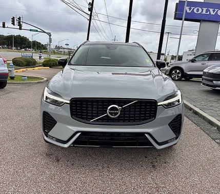 Vapour Grey 2024 Volvo XC60 Plus