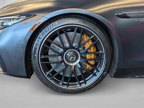 MANUFAKTUR Night Black Magno 2026 Mercedes-Benz AMG SL 63 Base