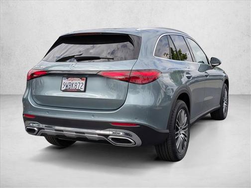 Verde Silver Metallic 2026 Mercedes-Benz GLC 300 Base