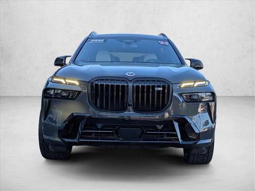2023 BMW X7 M60i