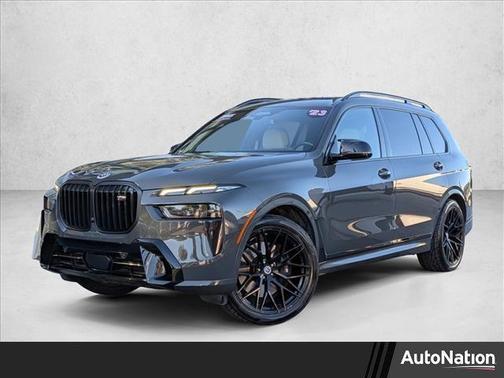 2023 BMW X7 M60i