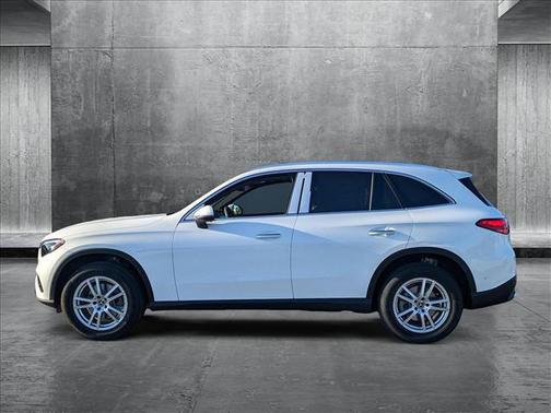 2025 Mercedes-Benz GLC 300 4MATIC