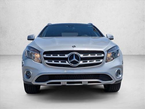 Polar Silver Metallic 2018 Mercedes-Benz GLA 250 4MATIC