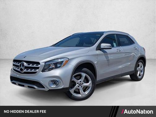 Polar Silver Metallic 2018 Mercedes-Benz GLA 250 4MATIC