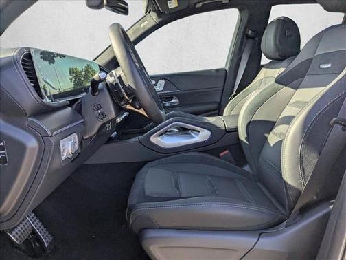 Obsidian Black Metallic 2026 Mercedes-Benz AMG GLE 63 S 4MATIC+