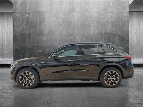 2025 Mercedes-Benz GLC 350e Base