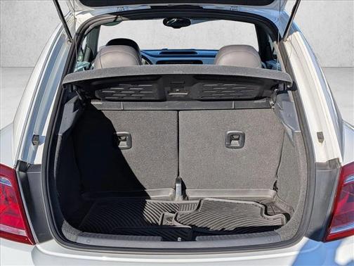 2016 Volkswagen Beetle 1.8T SE