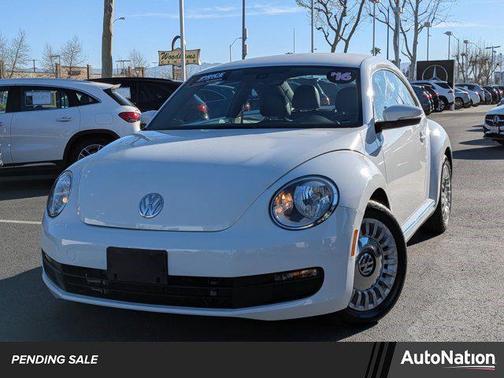 Pure White 2016 Volkswagen Beetle 1.8T SE