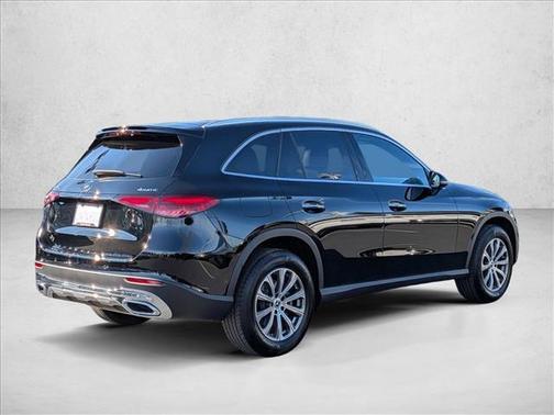 2026 Mercedes-Benz GLC 300 4MATIC