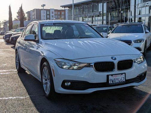 Alpine White 2016 BMW 320 i