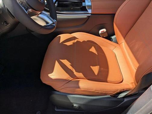 2025 Mercedes-Benz GLC 350e Base