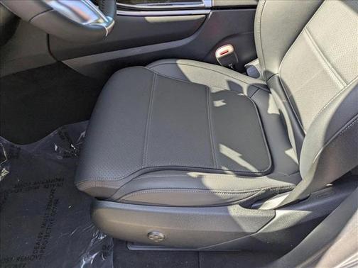 2025 Mercedes-Benz GLC 350e Base