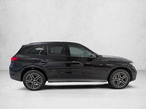 2026 Mercedes-Benz GLC 300 Base