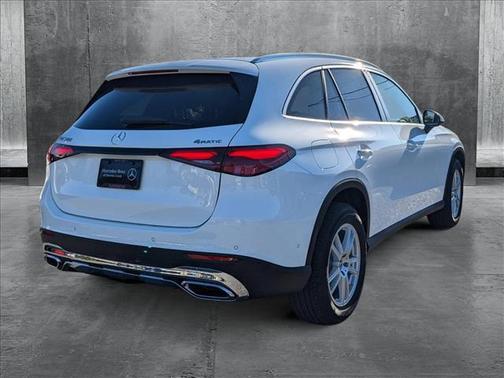2025 Mercedes-Benz GLC 300 4MATIC