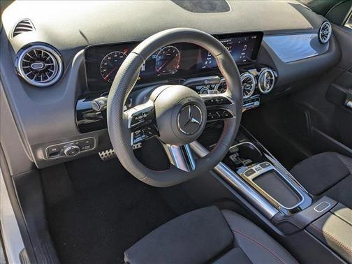 2025 Mercedes-Benz GLA 250 Base