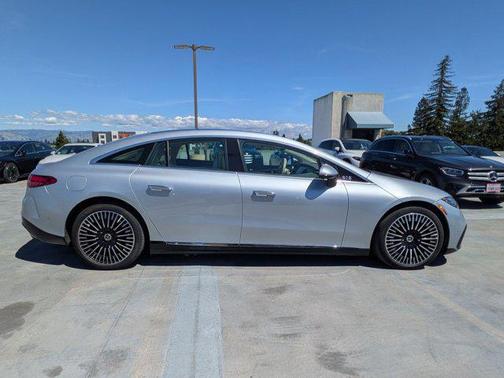 Cirrus Silver Metallic 2023 Mercedes-Benz EQS 450 4MATIC