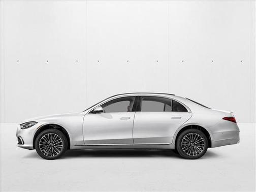 MANUFAKTUR Moonlight White Metallic 2026 Mercedes-Benz S-Class S 580 4MATIC
