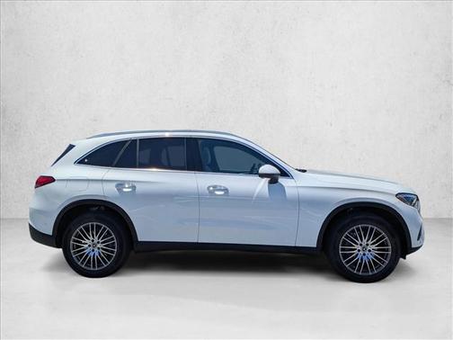 Polar White 2026 Mercedes-Benz GLC 300 4MATIC