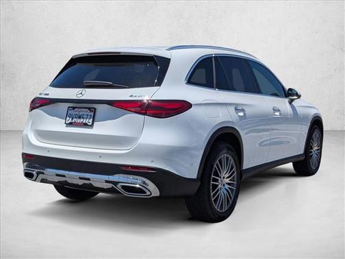 Polar White 2026 Mercedes-Benz GLC 300 4MATIC