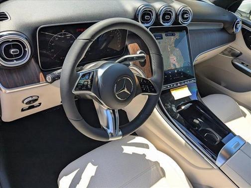 2025 Mercedes-Benz GLC 350e Base