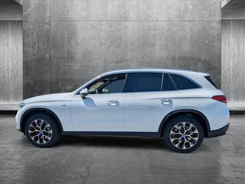 2025 Mercedes-Benz GLC 350e Base