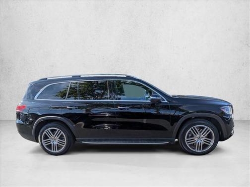 Black 2022 Mercedes-Benz GLS 450 4MATIC