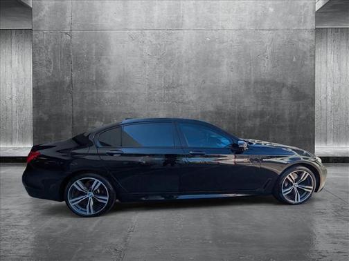 2016 BMW 750 i xDrive