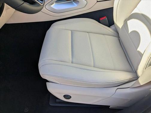 2025 Mercedes-Benz GLE 450e 4MATIC