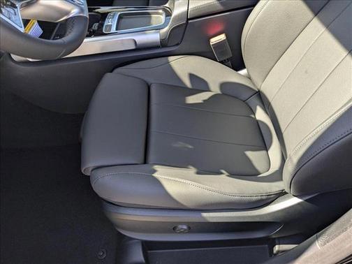 2025 Mercedes-Benz GLB 250 Base