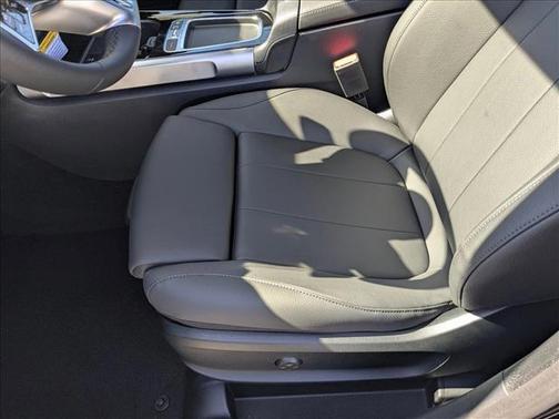 2025 Mercedes-Benz GLB 250 Base