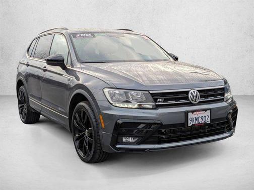Platinum Gray Meta 2020 Volkswagen Tiguan 2.0T SE 4MOTION