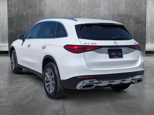 2025 Mercedes-Benz GLC 300 4MATIC