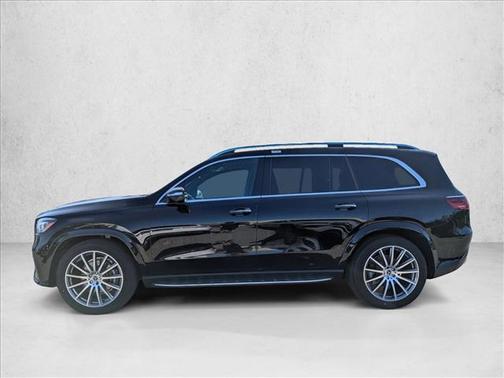 Obsidian Black Metallic 2026 Mercedes-Benz GLS 580 4MATIC