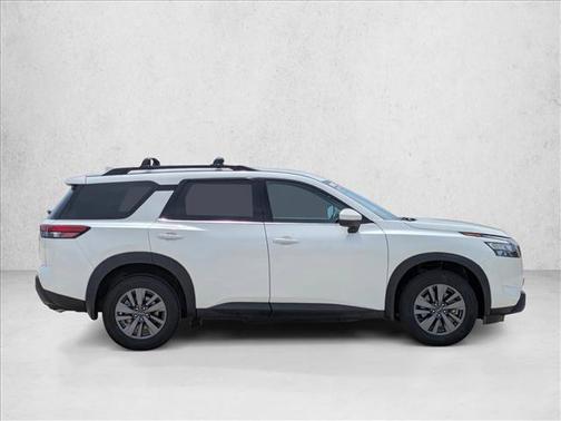 2023 Nissan Pathfinder SV FWD