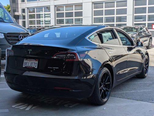 2019 Tesla Model 3 Long Range