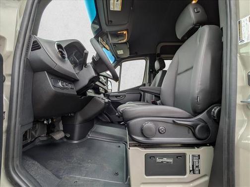 2026 Mercedes-Benz Sprinter 2500 Standard Roof